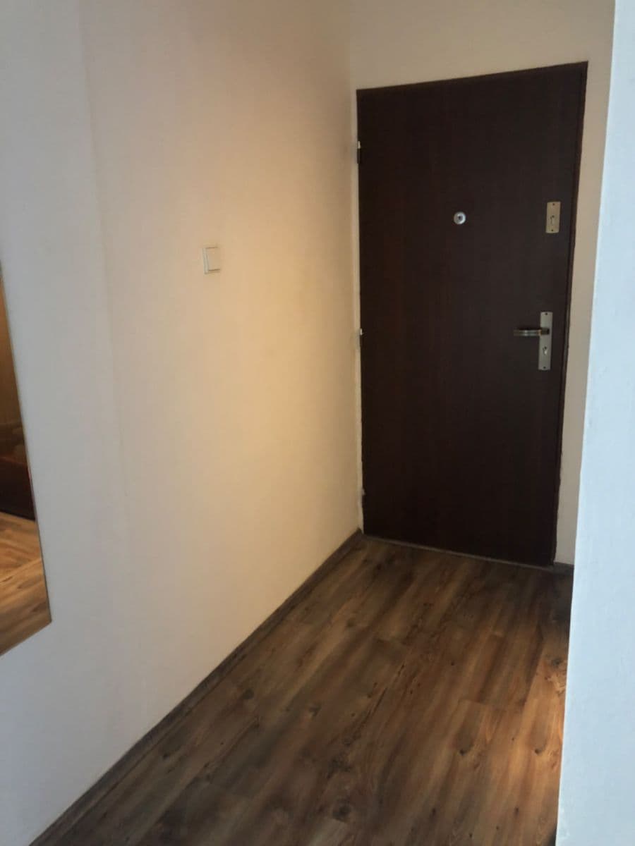 Pronájem bytu 4+1 80 m², Krupka, Ústecký kraj Pronájem bytu 4+1 80 m², Krupka, Ústecký kraj