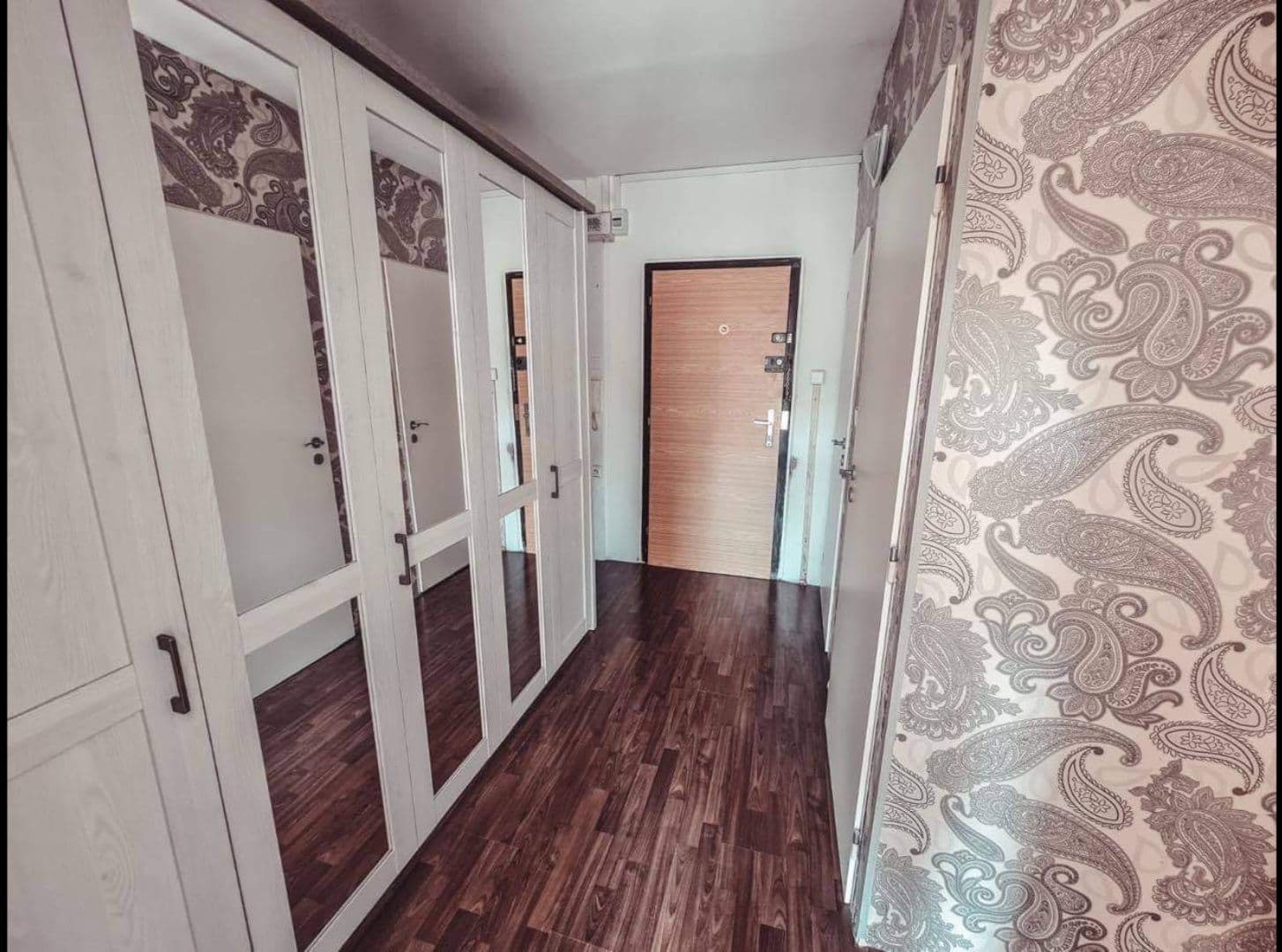 Prodej bytu 2+kk 42 m², Mádrova, Praha, Praha Prodej bytu 2+kk 42 m², Mádrova, Praha, Praha