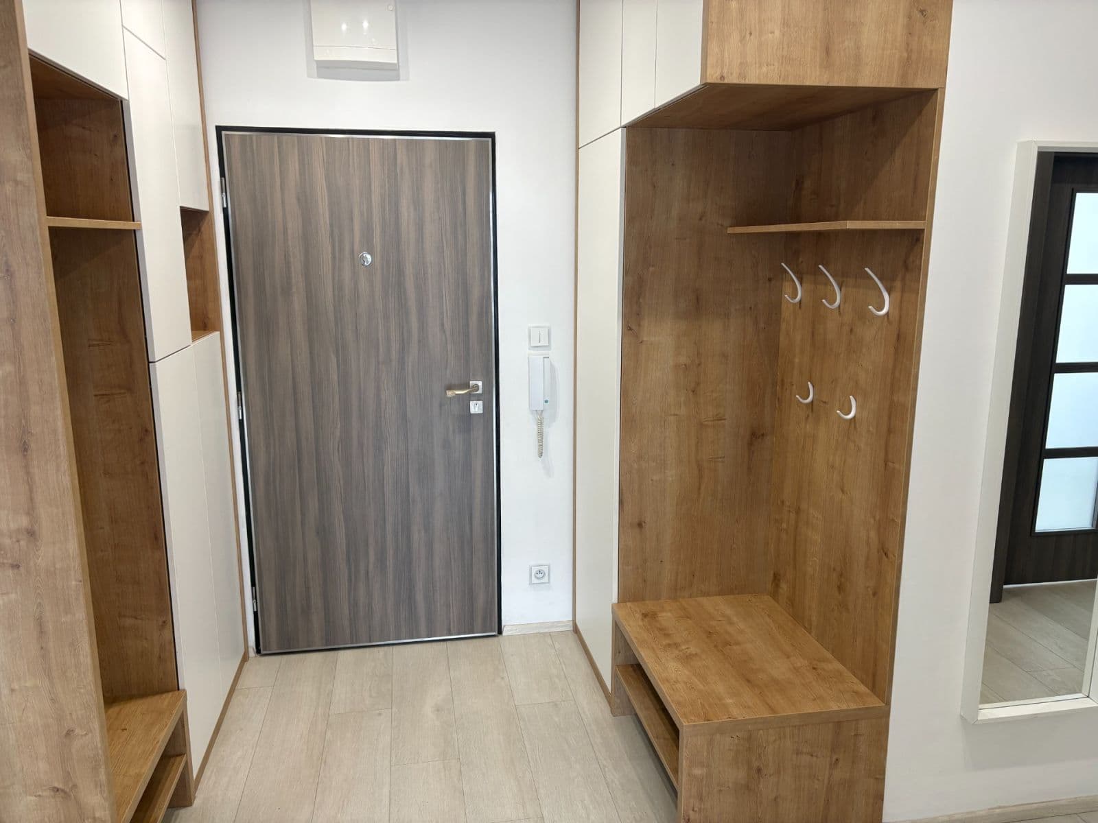 Pronájem bytu 4+kk 108 m², Makedonská, Praha, Praha Pronájem bytu 4+kk 108 m², Makedonská, Praha, Praha