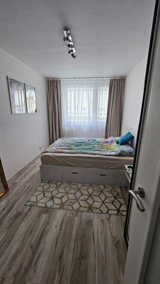 Pronájem bytu 2+kk 54 m², Milánská, Praha, Praha Pronájem bytu 2+kk 54 m², Milánská, Praha, Praha