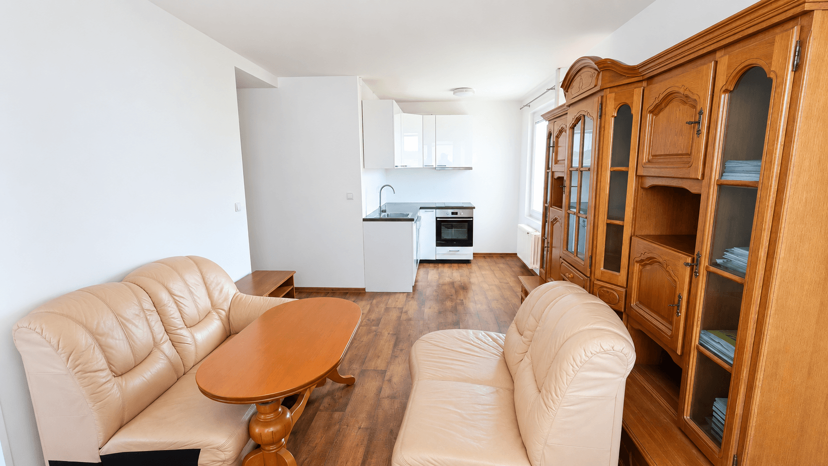 Prodej bytu 1+1 41 m², Okružní, Slaný, Středočeský kraj Prodej bytu 1+1 41 m², Okružní, Slaný, Středočeský kraj