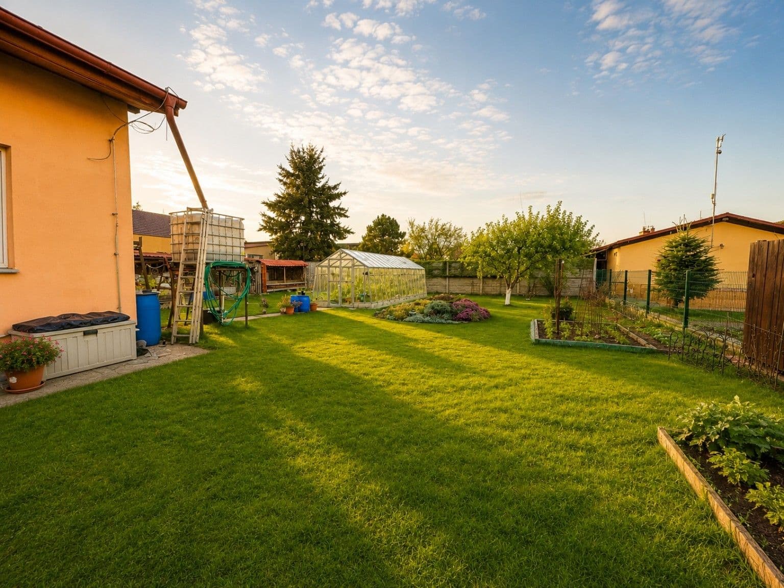 Prodej domu 254 m², pozemek 1.030 m², Zahradní, Libiš, Středočeský kraj Prodej domu 254 m², pozemek 1.030 m², Zahradní, Libiš, Středočeský kraj