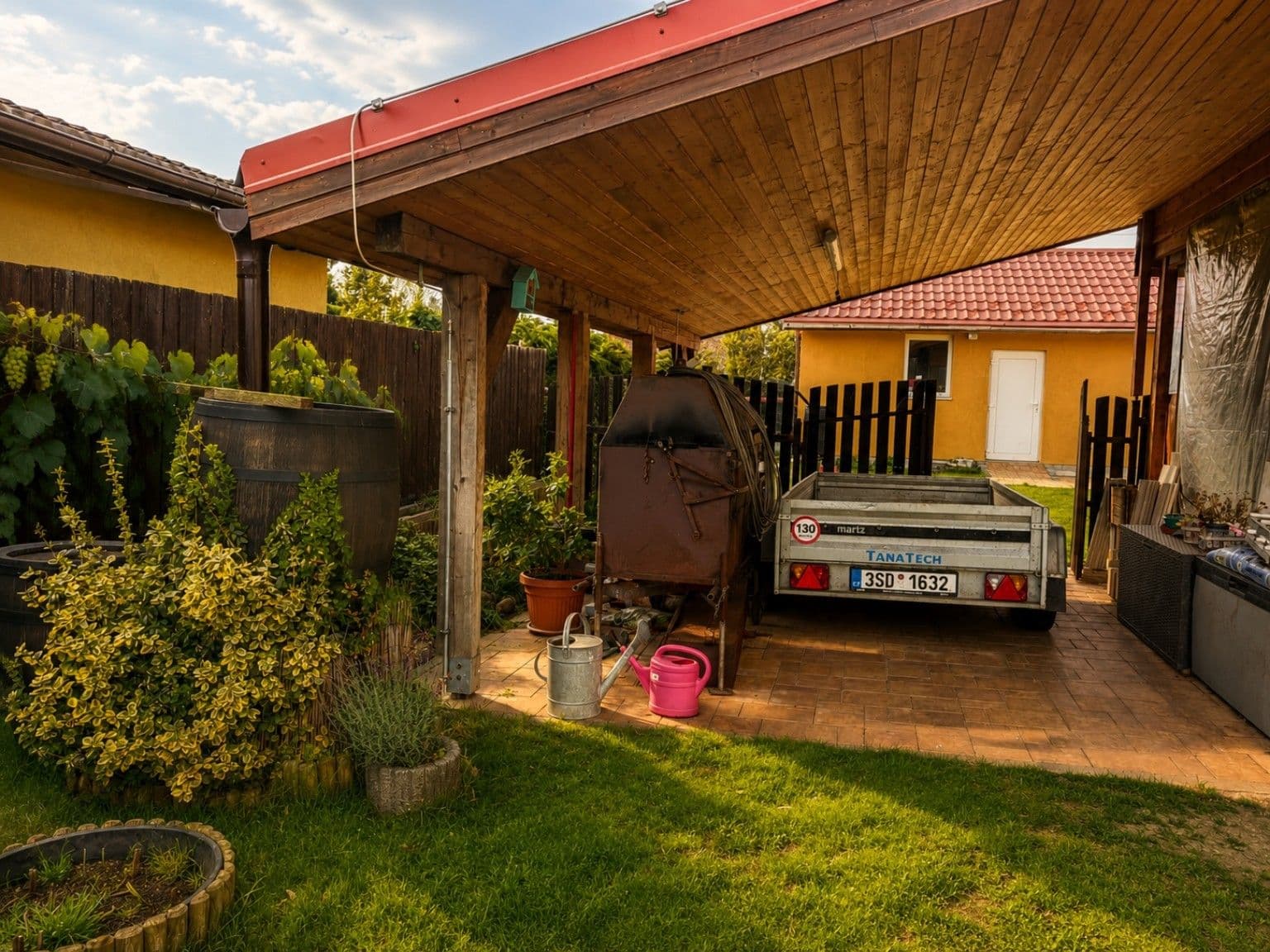 Prodej domu 254 m², pozemek 1.030 m², Zahradní, Libiš, Středočeský kraj Prodej domu 254 m², pozemek 1.030 m², Zahradní, Libiš, Středočeský kraj