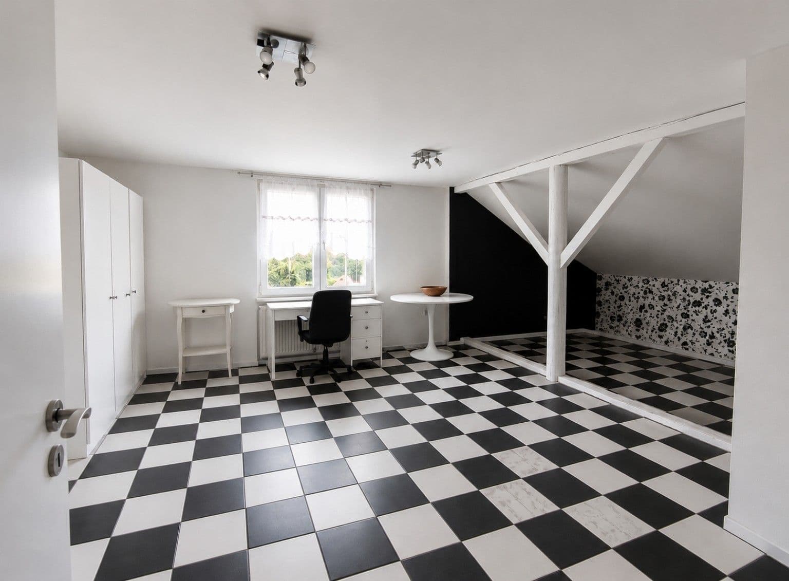 Prodej domu 254 m², pozemek 1.030 m², Zahradní, Libiš, Středočeský kraj Prodej domu 254 m², pozemek 1.030 m², Zahradní, Libiš, Středočeský kraj
