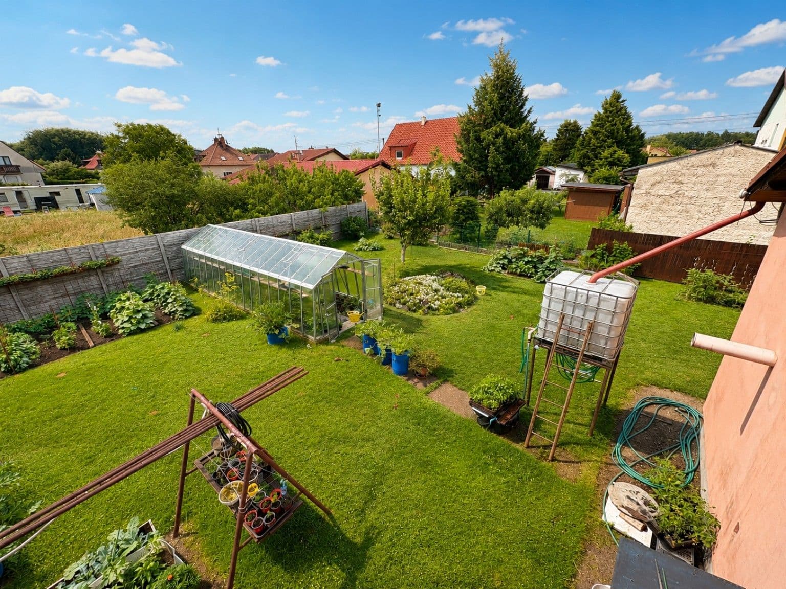 Prodej domu 254 m², pozemek 1.030 m², Zahradní, Libiš, Středočeský kraj Prodej domu 254 m², pozemek 1.030 m², Zahradní, Libiš, Středočeský kraj