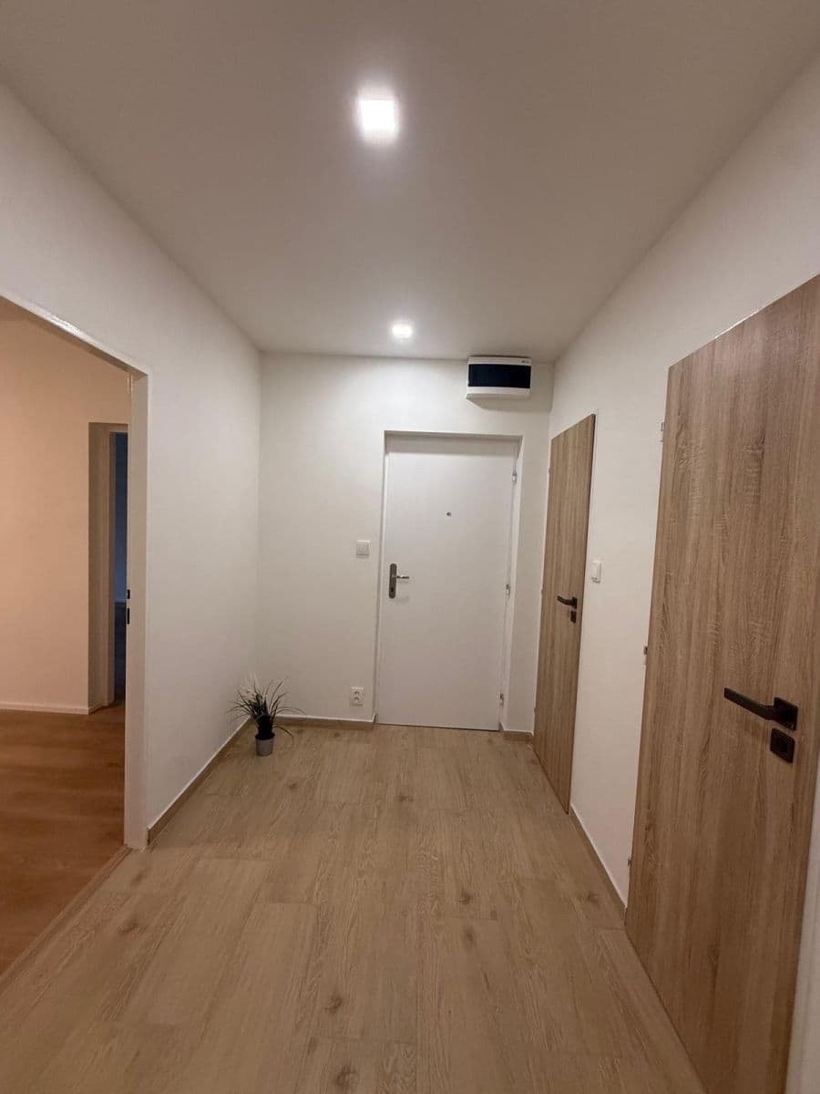Pronájem bytu 2+1 56 m², Provaznická, Ostrava, Moravskoslezský kraj Pronájem bytu 2+1 56 m², Provaznická, Ostrava, Moravskoslezský kraj