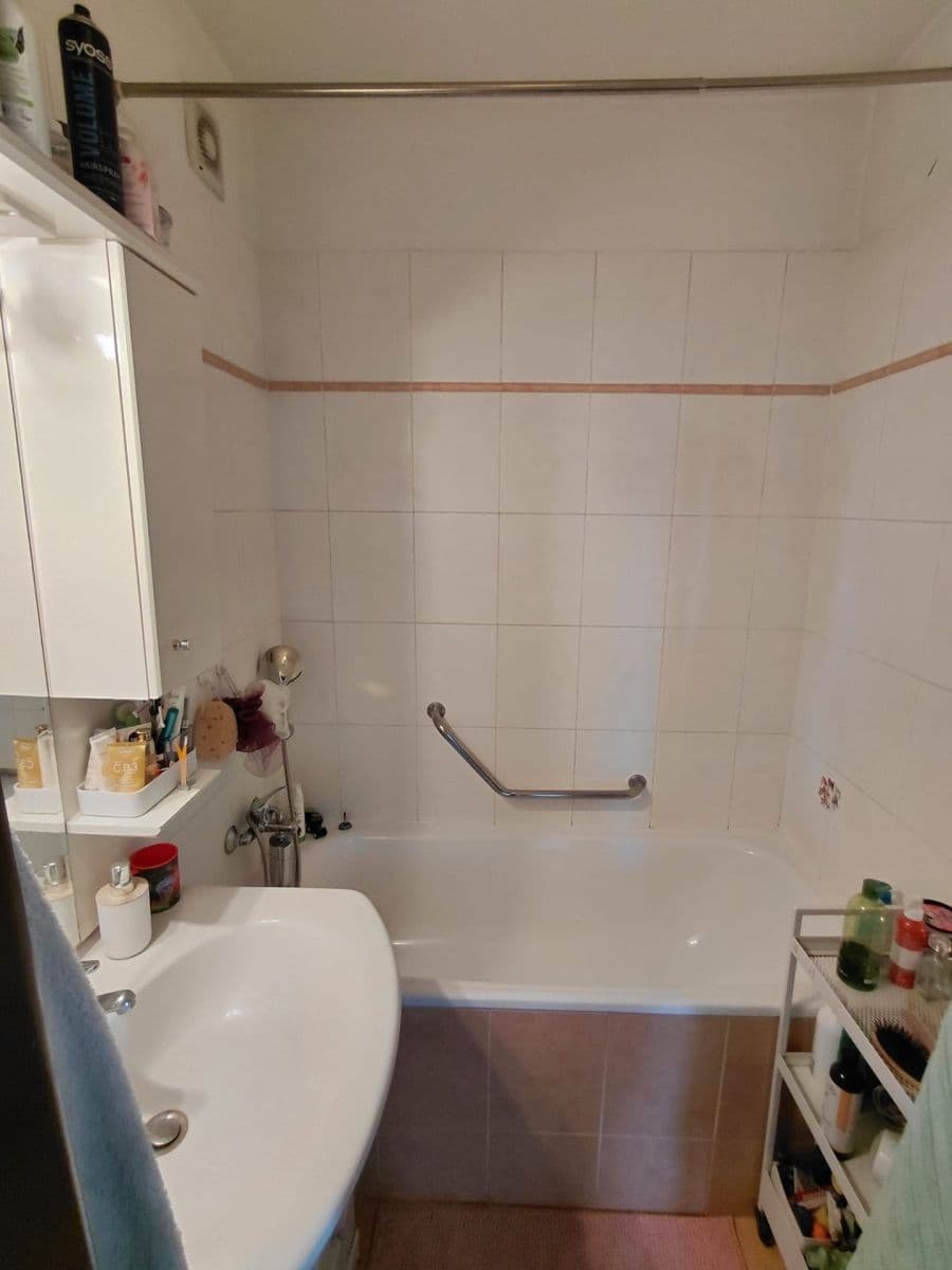 Prodej bytu 3+1 70 m², Pod Lipami, Praha, Praha Prodej bytu 3+1 70 m², Pod Lipami, Praha, Praha