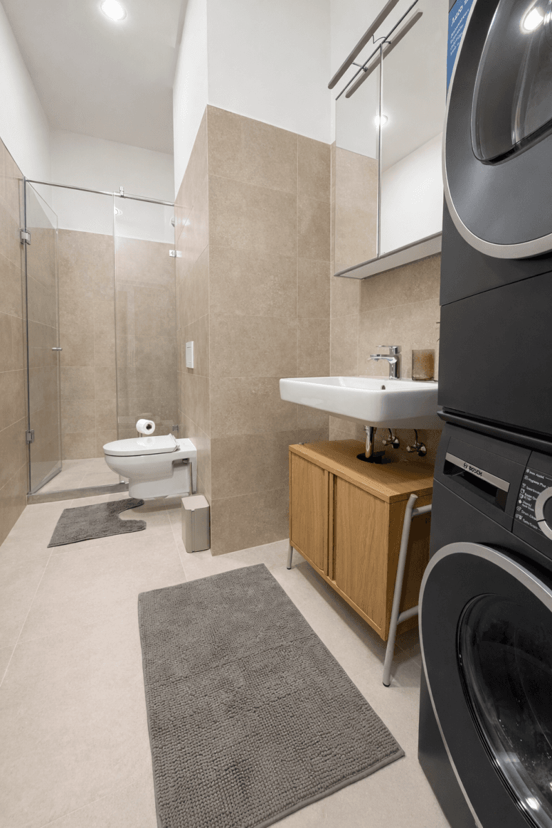 Pronájem bytu 1+1 45 m², Poštová, Bratislava - mestská časť Staré Mesto, Bratislavský kraj Pronájem bytu 1+1 45 m², Poštová, Bratislava - mestská časť Staré Mesto, Bratislavský kraj
