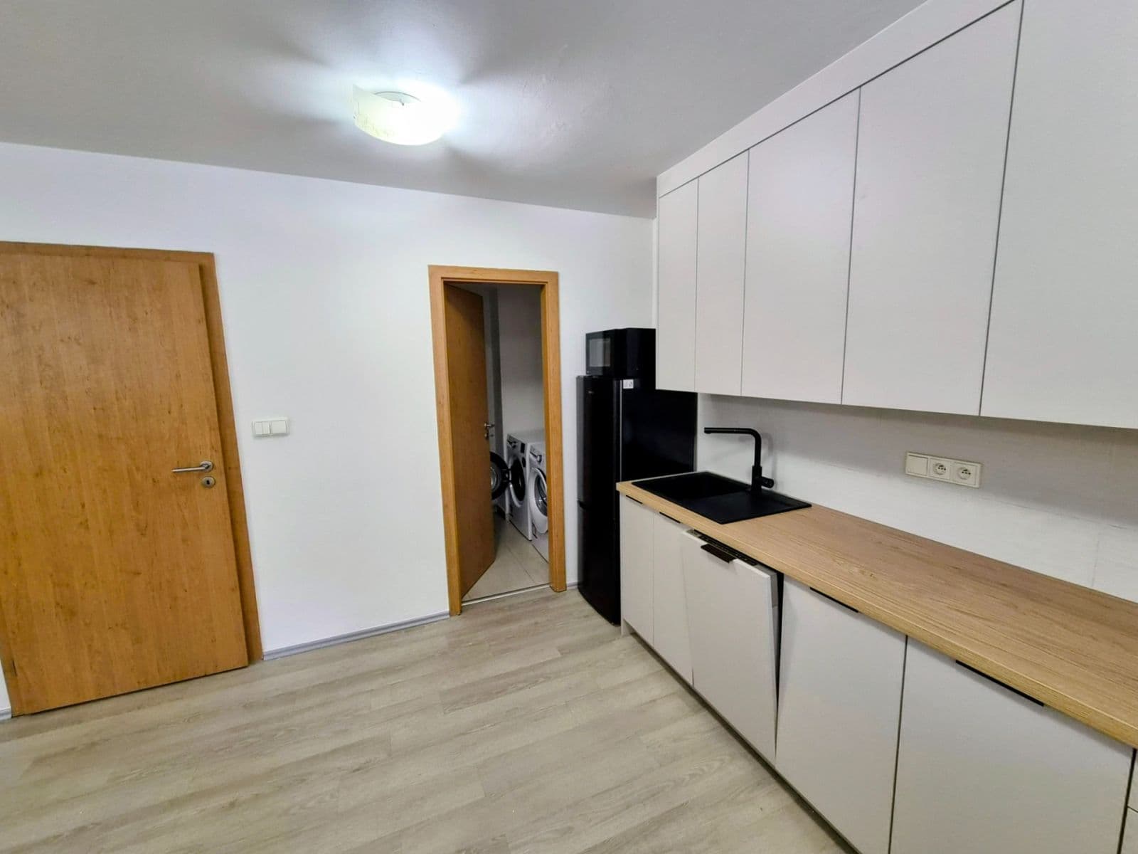 Pronájem bytu 1+kk 35 m², Na Záhonech, Praha, Praha Pronájem bytu 1+kk 35 m², Na Záhonech, Praha, Praha