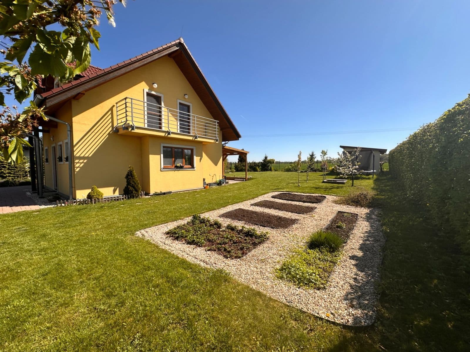 Pronájem domu 120 m², pozemek 790 m², Doubek, Středočeský kraj Pronájem domu 120 m², pozemek 790 m², Doubek, Středočeský kraj