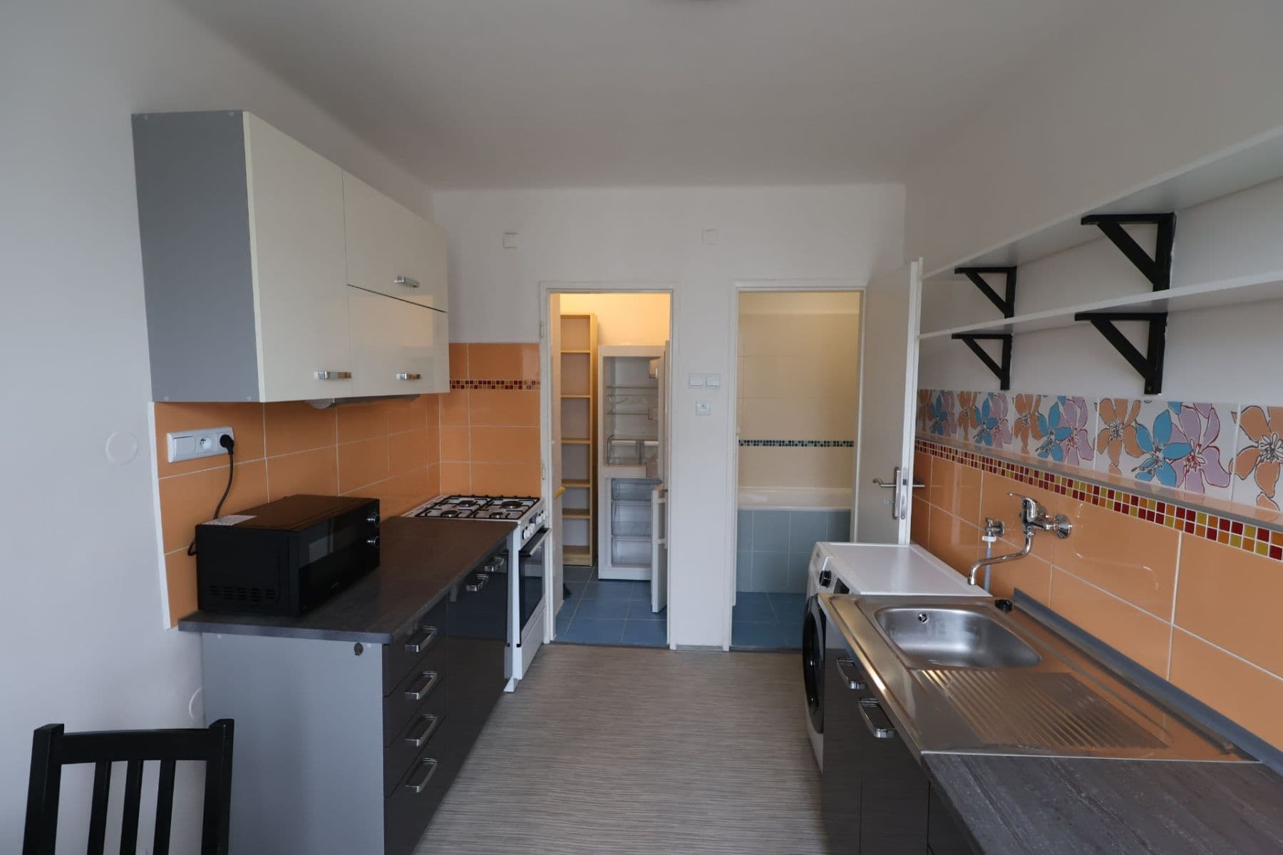 Pronájem bytu 1+1 44 m², Malešická, Praha, Praha Pronájem bytu 1+1 44 m², Malešická, Praha, Praha