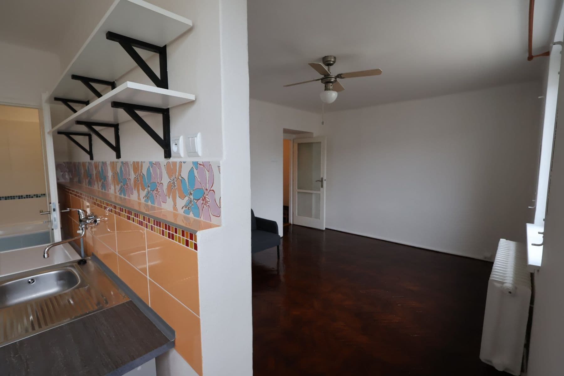 Pronájem bytu 1+1 44 m², Malešická, Praha, Praha Pronájem bytu 1+1 44 m², Malešická, Praha, Praha