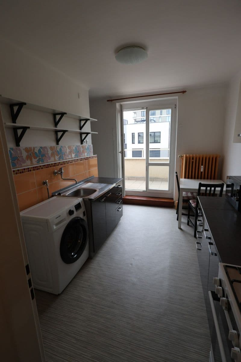 Pronájem bytu 1+1 44 m², Malešická, Praha, Praha Pronájem bytu 1+1 44 m², Malešická, Praha, Praha