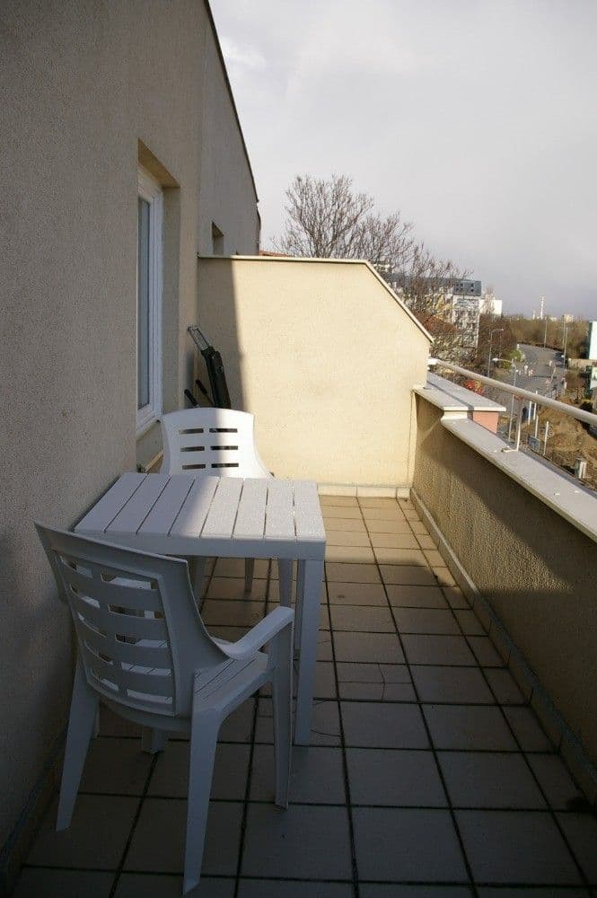 Pronájem bytu 1+1 44 m², Malešická, Praha, Praha Pronájem bytu 1+1 44 m², Malešická, Praha, Praha