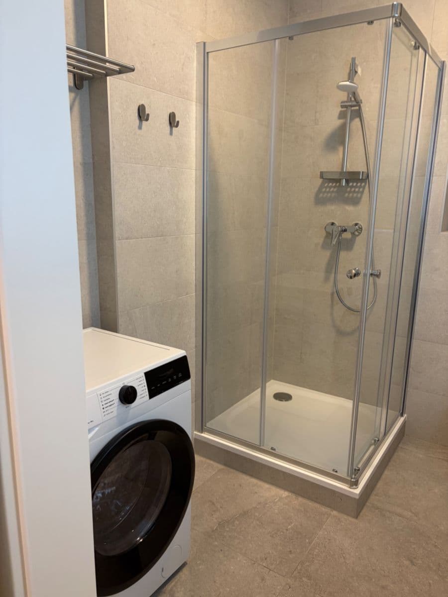 Pronájem bytu 1+kk 34 m², Divíškové, Praha, Praha Pronájem bytu 1+kk 34 m², Divíškové, Praha, Praha