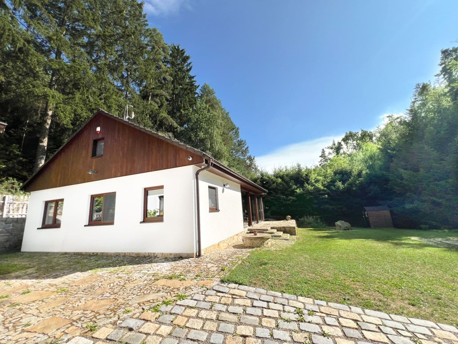 Prodej domu 183 m², pozemek 2.464 m², Probulov, Jihočeský kraj Prodej domu 183 m², pozemek 2.464 m², Probulov, Jihočeský kraj