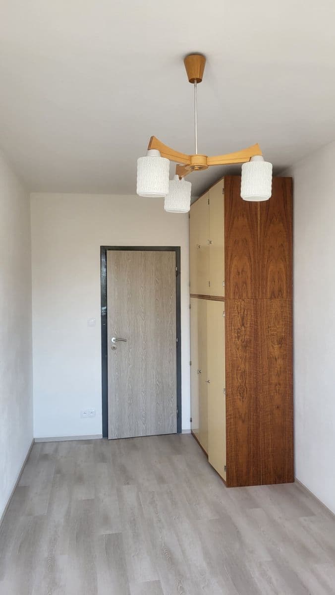 Pronájem bytu 3+1 70 m², Matúškova, Praha, Praha Pronájem bytu 3+1 70 m², Matúškova, Praha, Praha