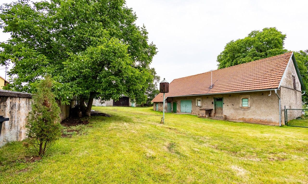 Prodej domu 197 m², pozemek 5.878 m², Zaječov, Středočeský kraj Prodej domu 197 m², pozemek 5.878 m², Zaječov, Středočeský kraj