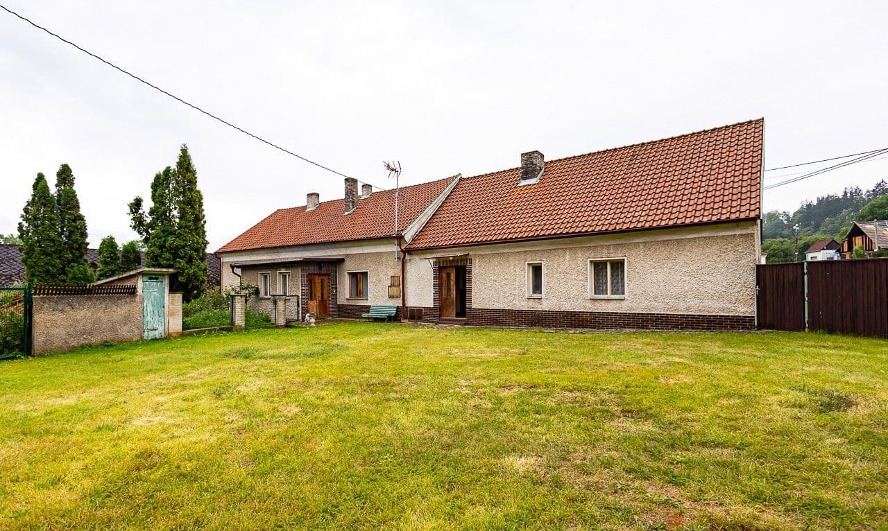 Prodej domu 197 m², pozemek 5.878 m², Zaječov, Středočeský kraj Prodej domu 197 m², pozemek 5.878 m², Zaječov, Středočeský kraj
