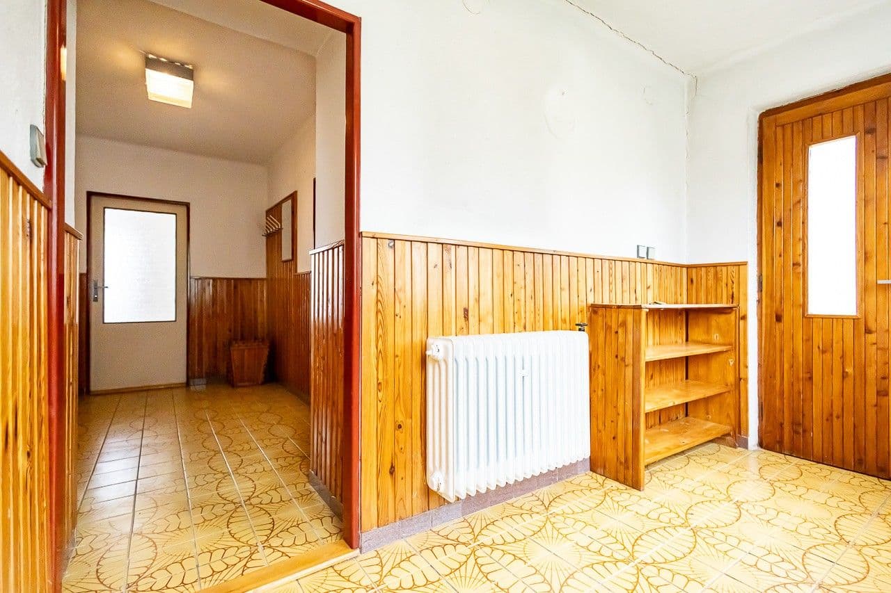 Prodej domu 197 m², pozemek 5.878 m², Zaječov, Středočeský kraj Prodej domu 197 m², pozemek 5.878 m², Zaječov, Středočeský kraj