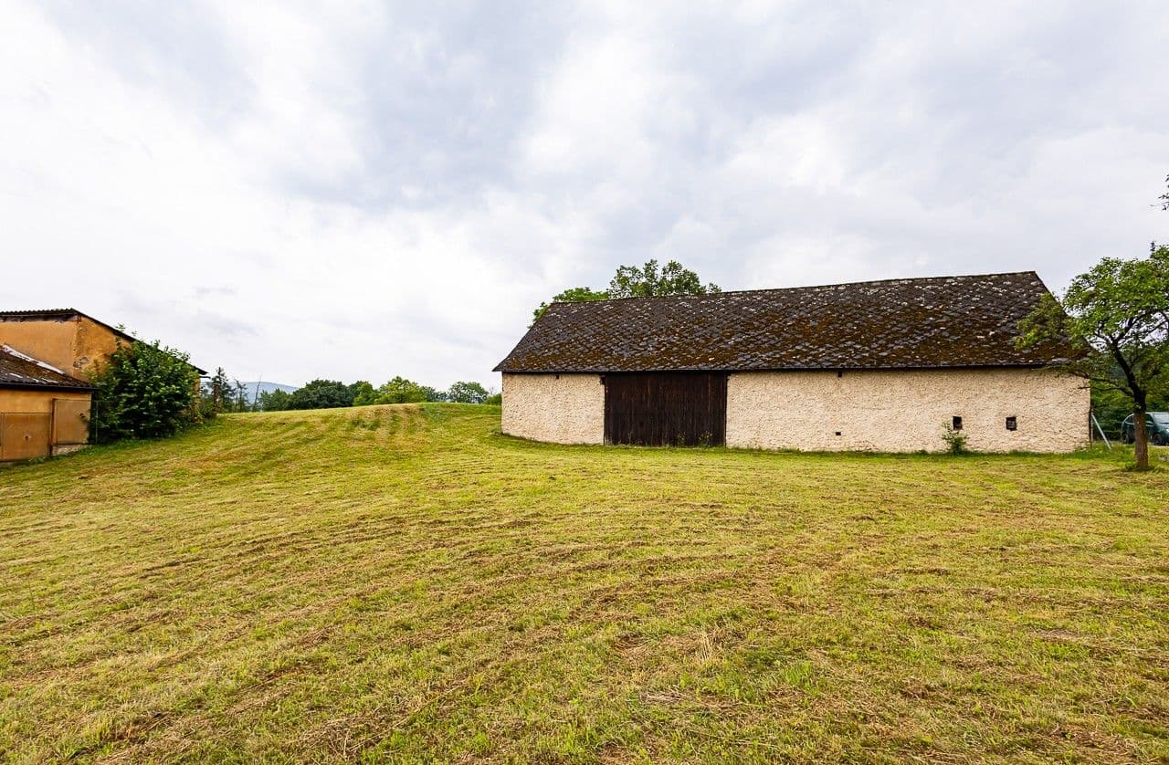 Prodej domu 197 m², pozemek 5.878 m², Zaječov, Středočeský kraj Prodej domu 197 m², pozemek 5.878 m², Zaječov, Středočeský kraj