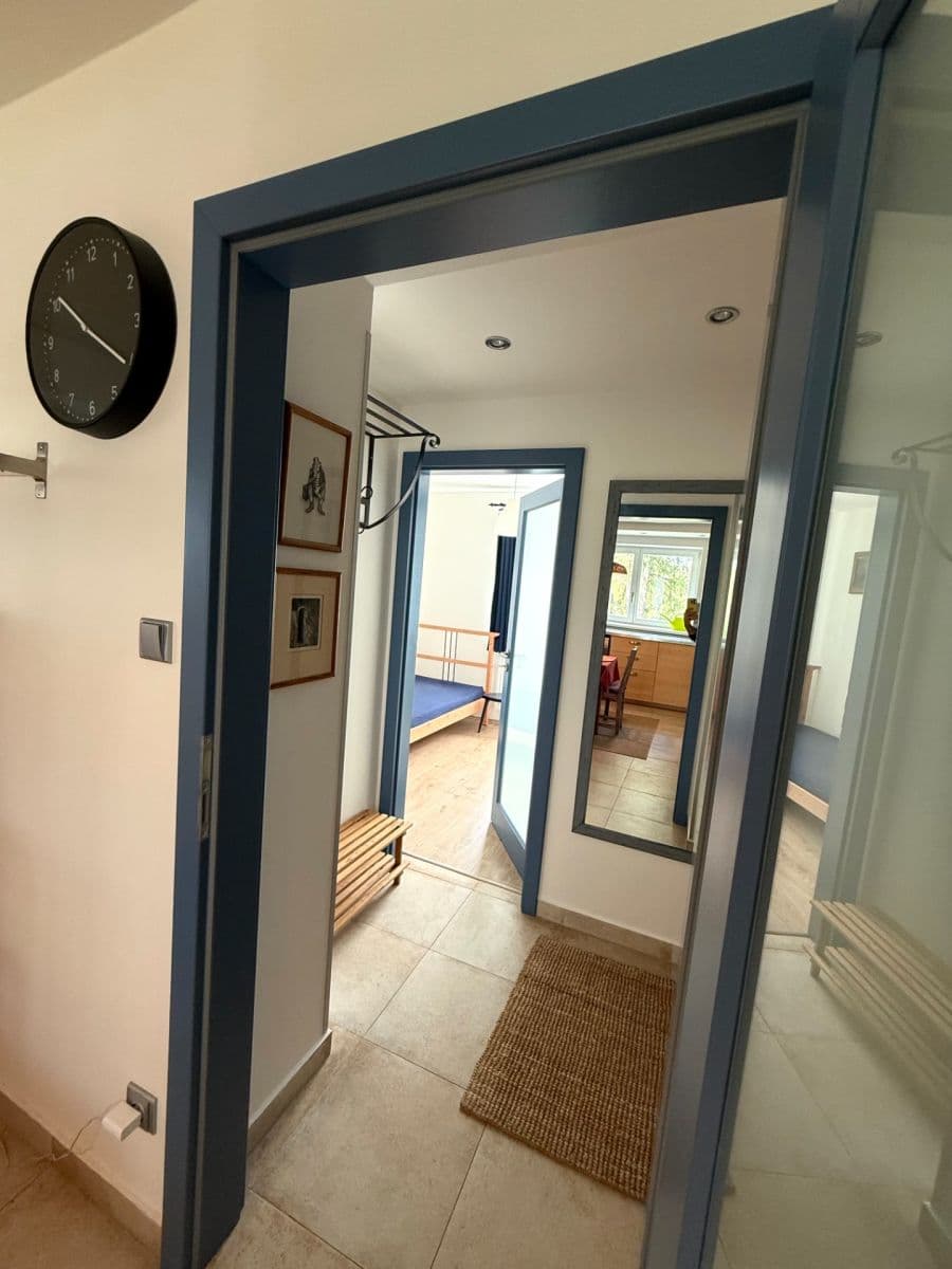 Pronájem bytu 3+1 80 m², Okruhová, Praha, Praha Pronájem bytu 3+1 80 m², Okruhová, Praha, Praha