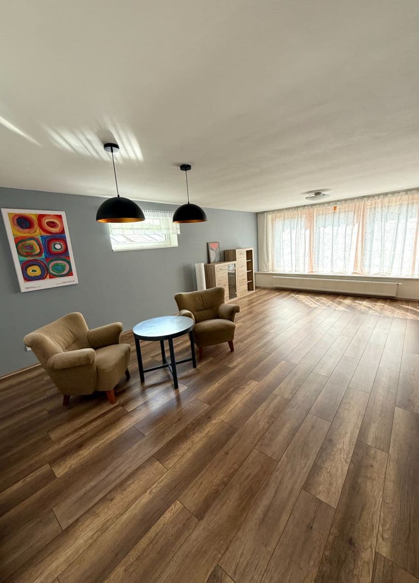 Pronájem bytu 3+1 80 m², Okruhová, Praha, Praha Pronájem bytu 3+1 80 m², Okruhová, Praha, Praha
