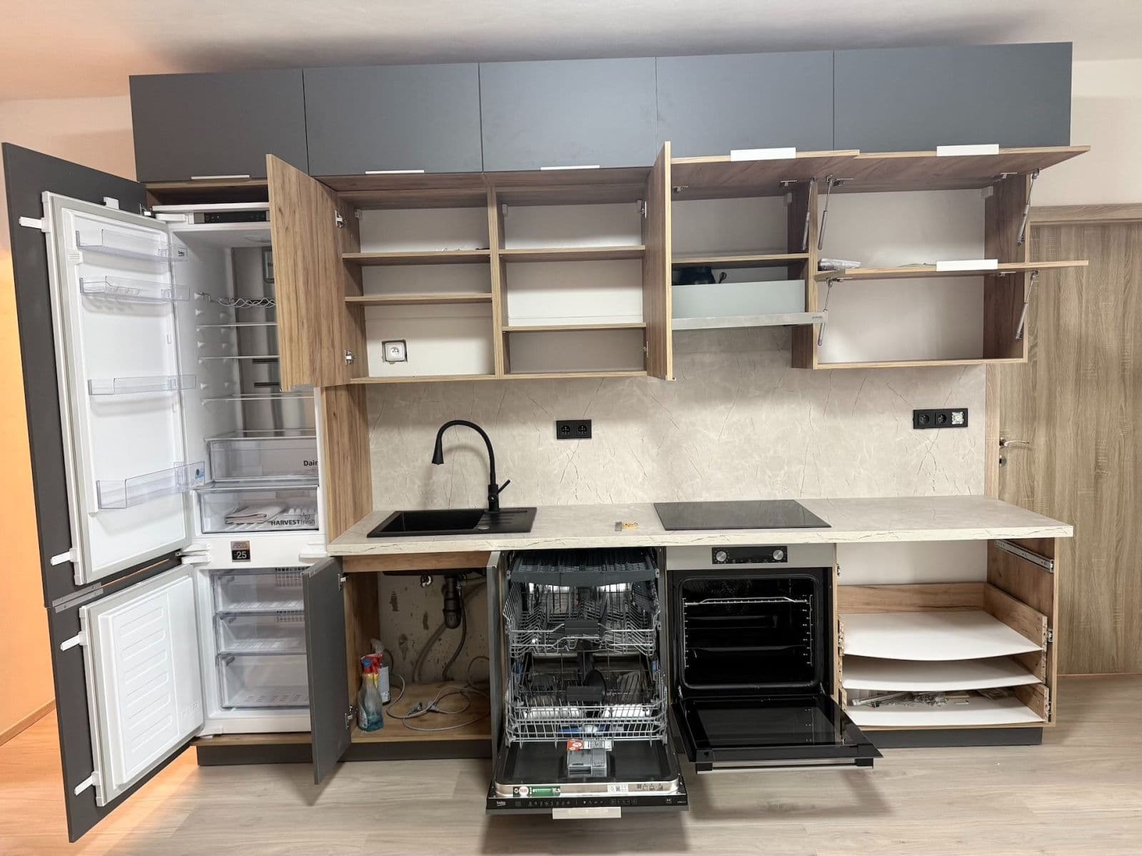 Pronájem bytu 3+kk 55 m², Masarykova, Roztoky, Středočeský kraj Pronájem bytu 3+kk 55 m², Masarykova, Roztoky, Středočeský kraj