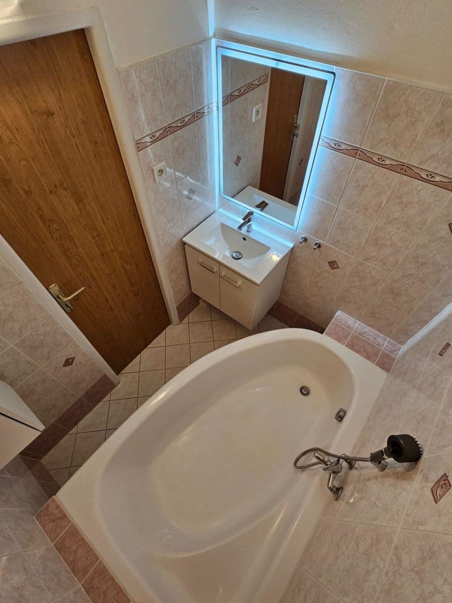 Pronájem bytu 2+kk 51 m², Trenčínská, Praha, Praha Pronájem bytu 2+kk 51 m², Trenčínská, Praha, Praha