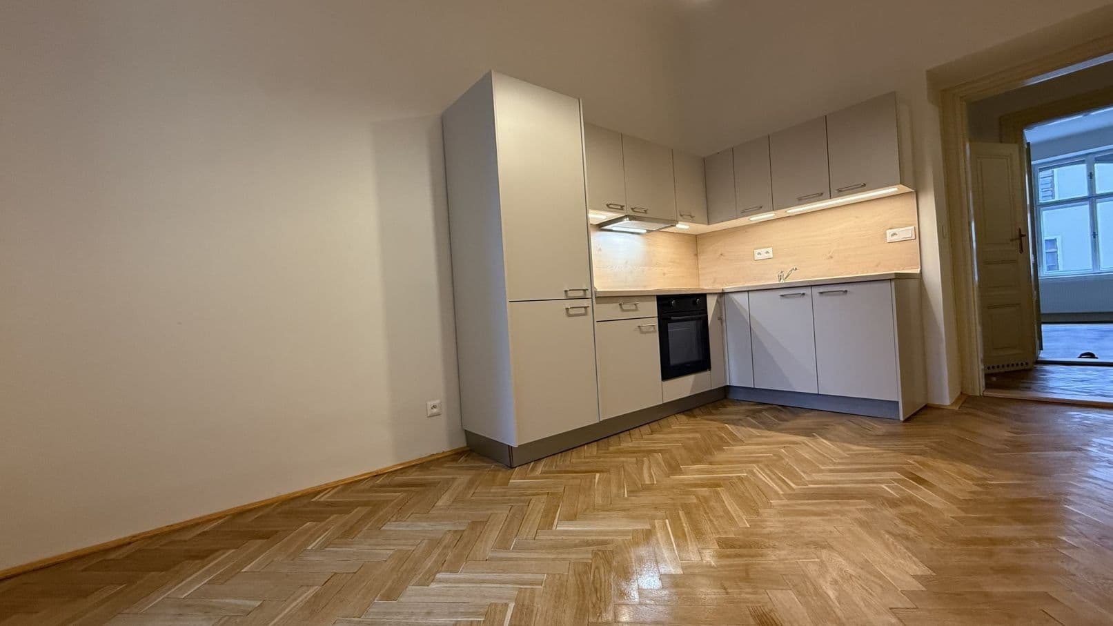Pronájem bytu 2+1 70 m², Dukelských hrdinů, Praha, Praha Pronájem bytu 2+1 70 m², Dukelských hrdinů, Praha, Praha