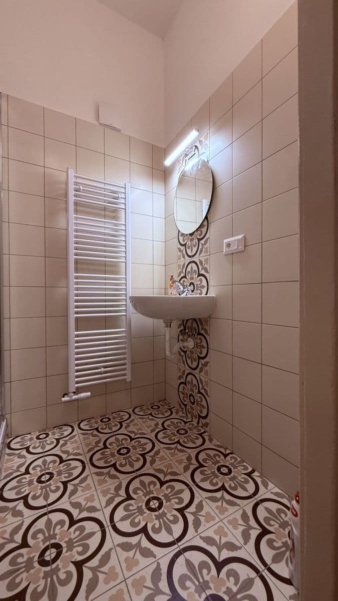Pronájem bytu 2+1 70 m², Dukelských hrdinů, Praha, Praha Pronájem bytu 2+1 70 m², Dukelských hrdinů, Praha, Praha