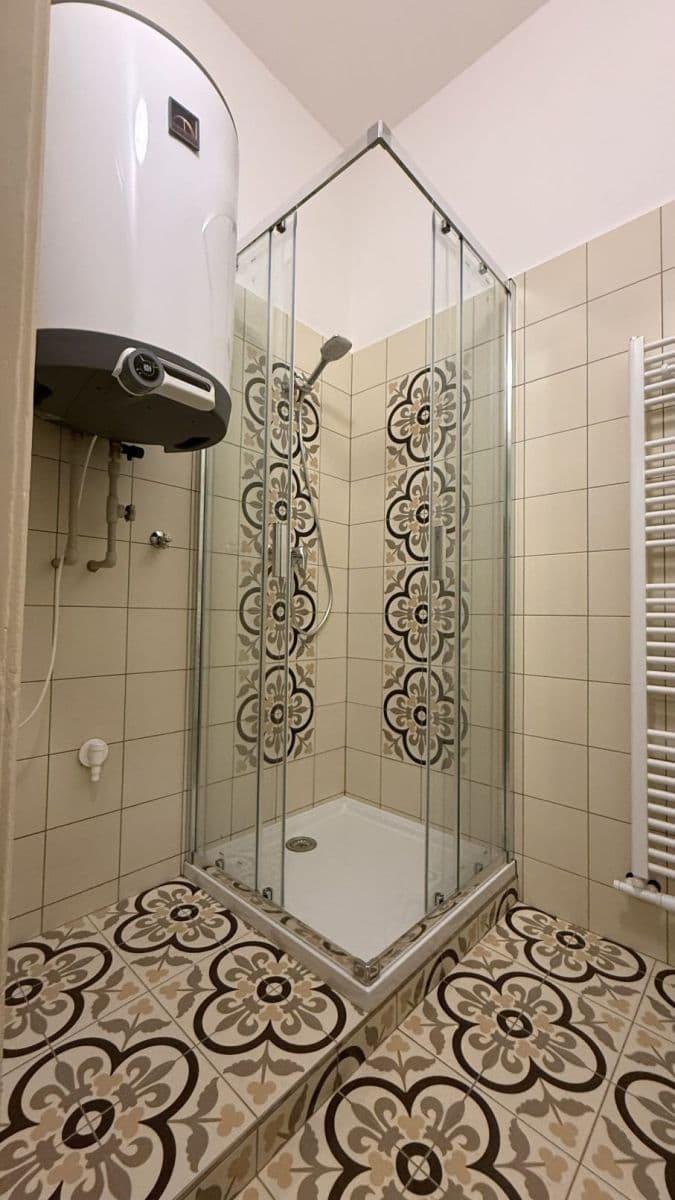 Pronájem bytu 2+1 70 m², Dukelských hrdinů, Praha, Praha Pronájem bytu 2+1 70 m², Dukelských hrdinů, Praha, Praha