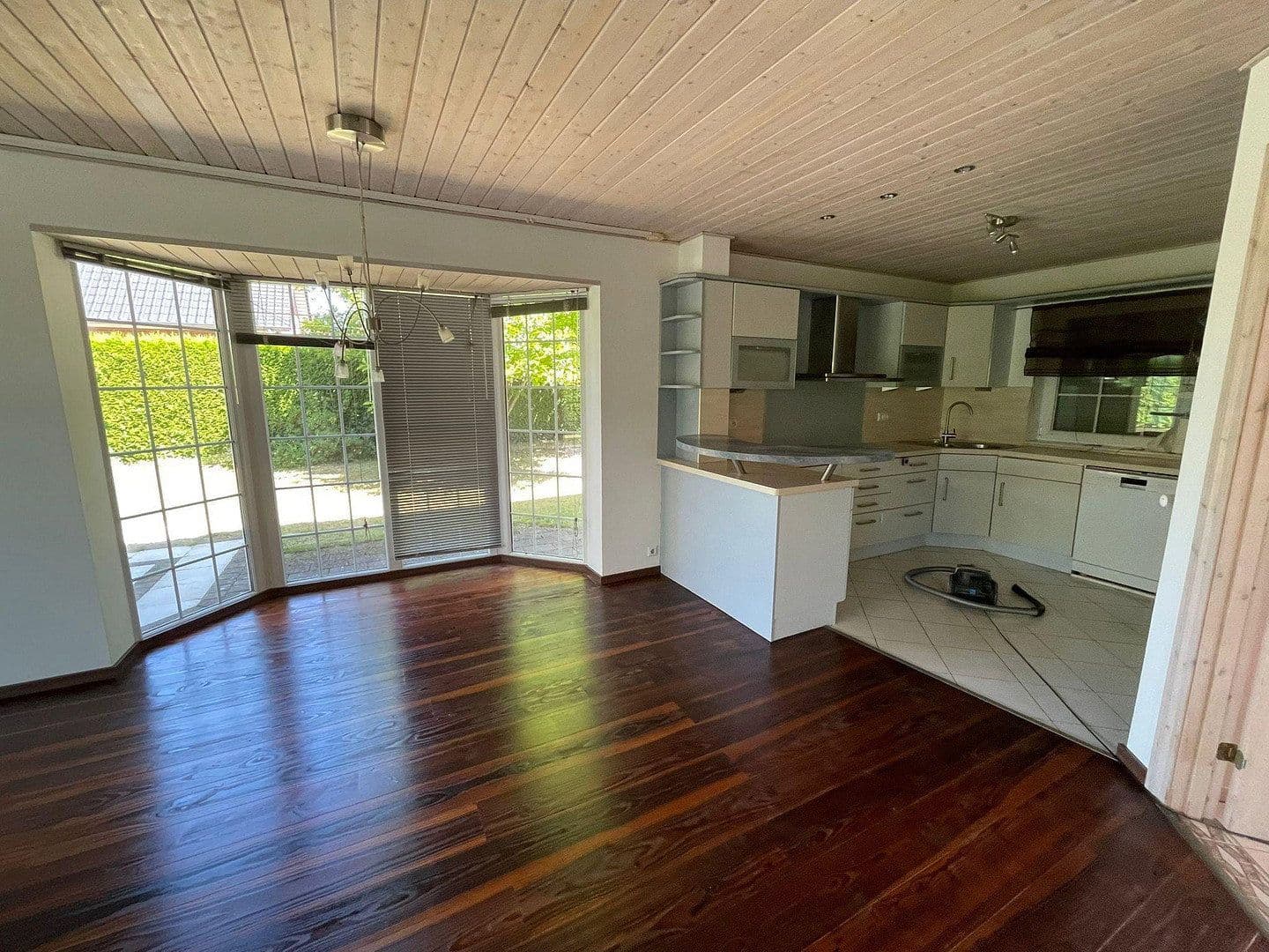 Prodej domu 118 m², pozemek 468 m², Reinbek, Šlesvicko-Holštýnsko Prodej domu 118 m², pozemek 468 m², Reinbek, Šlesvicko-Holštýnsko