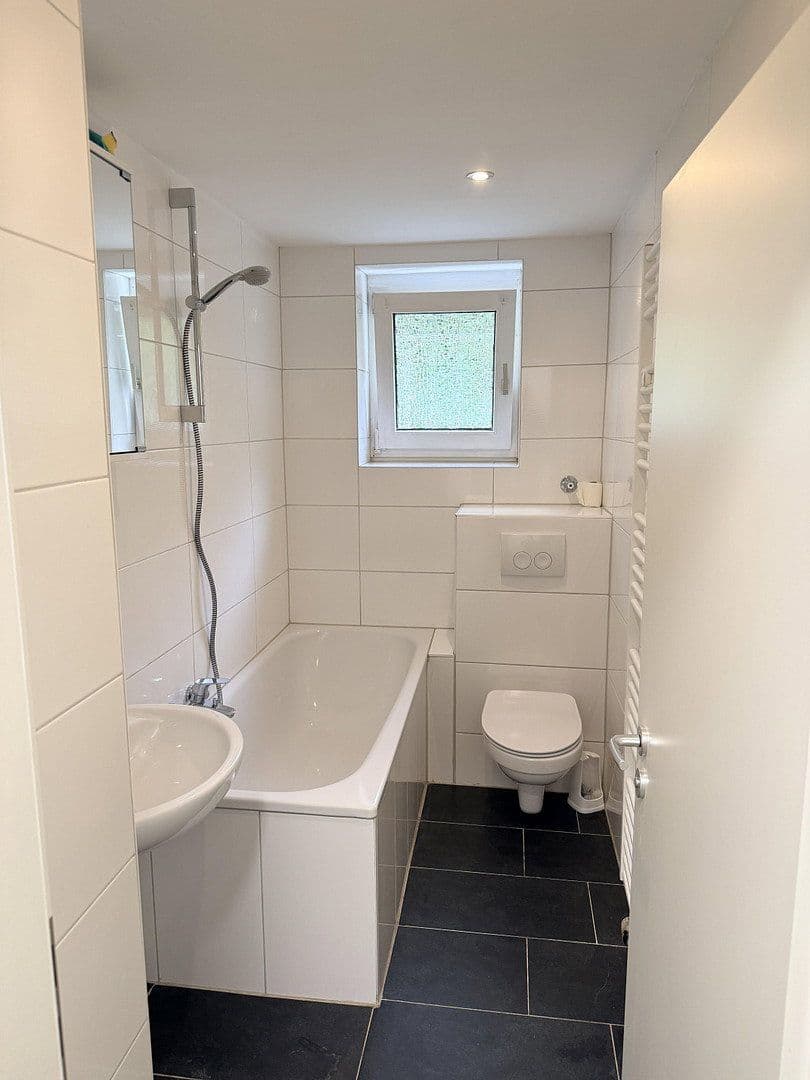 Pronájem bytu 1+1 30 m², Schmidstraße 24, Bochum, Severní Porýní-Vestfálsko Pronájem bytu 1+1 30 m², Schmidstraße 24, Bochum, Severní Porýní-Vestfálsko