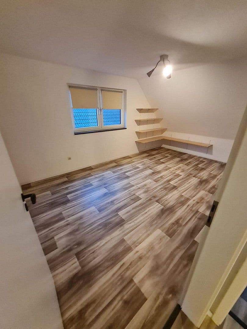 Prodej domu 104 m², pozemek 437 m², Neustadt am Rübenberge, Dolní Sasko Prodej domu 104 m², pozemek 437 m², Neustadt am Rübenberge, Dolní Sasko
