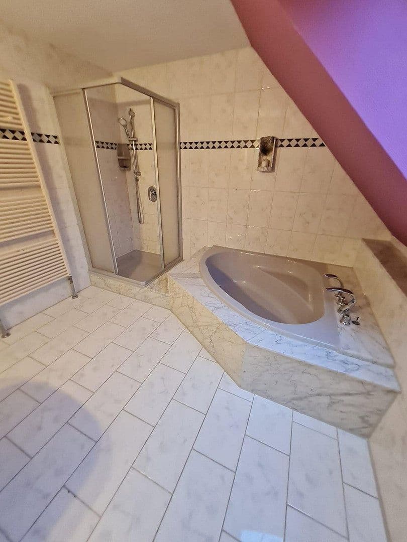 Prodej domu 104 m², pozemek 437 m², Neustadt am Rübenberge, Dolní Sasko Prodej domu 104 m², pozemek 437 m², Neustadt am Rübenberge, Dolní Sasko