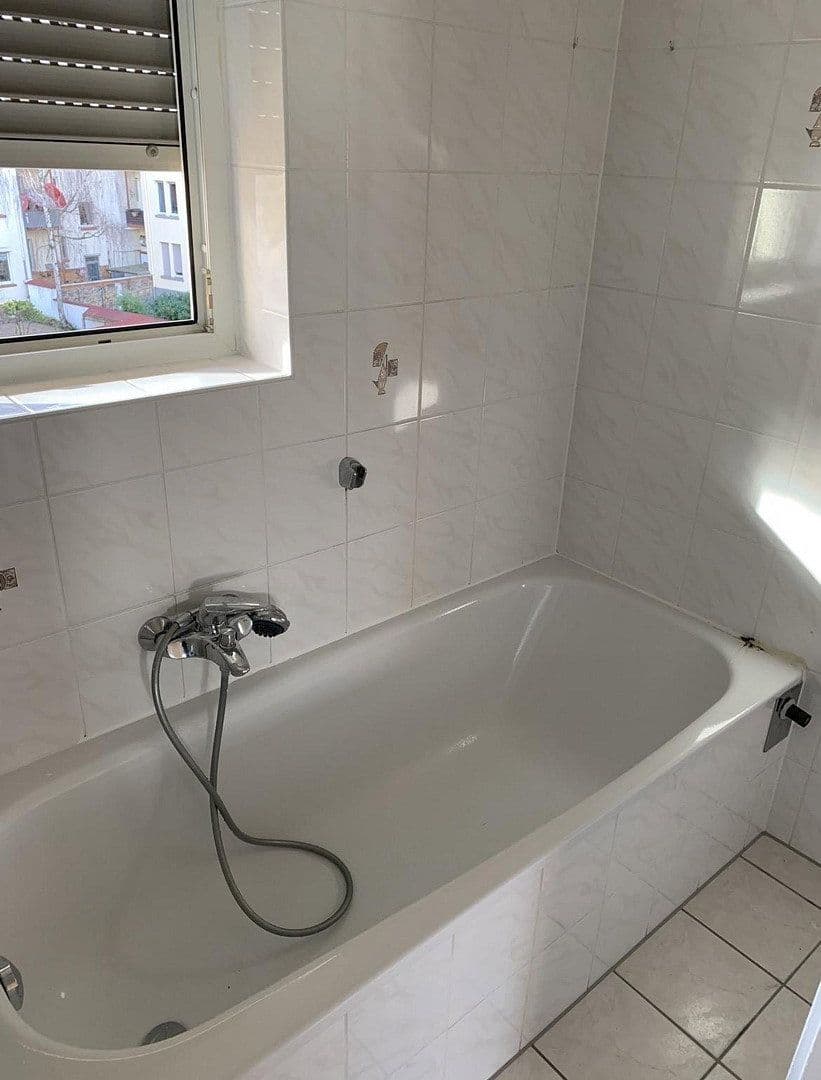 Prodej bytu 3+1 65 m², Arnulfstrasse 6, Ludwigshafen, Porýní-Falc Prodej bytu 3+1 65 m², Arnulfstrasse 6, Ludwigshafen, Porýní-Falc