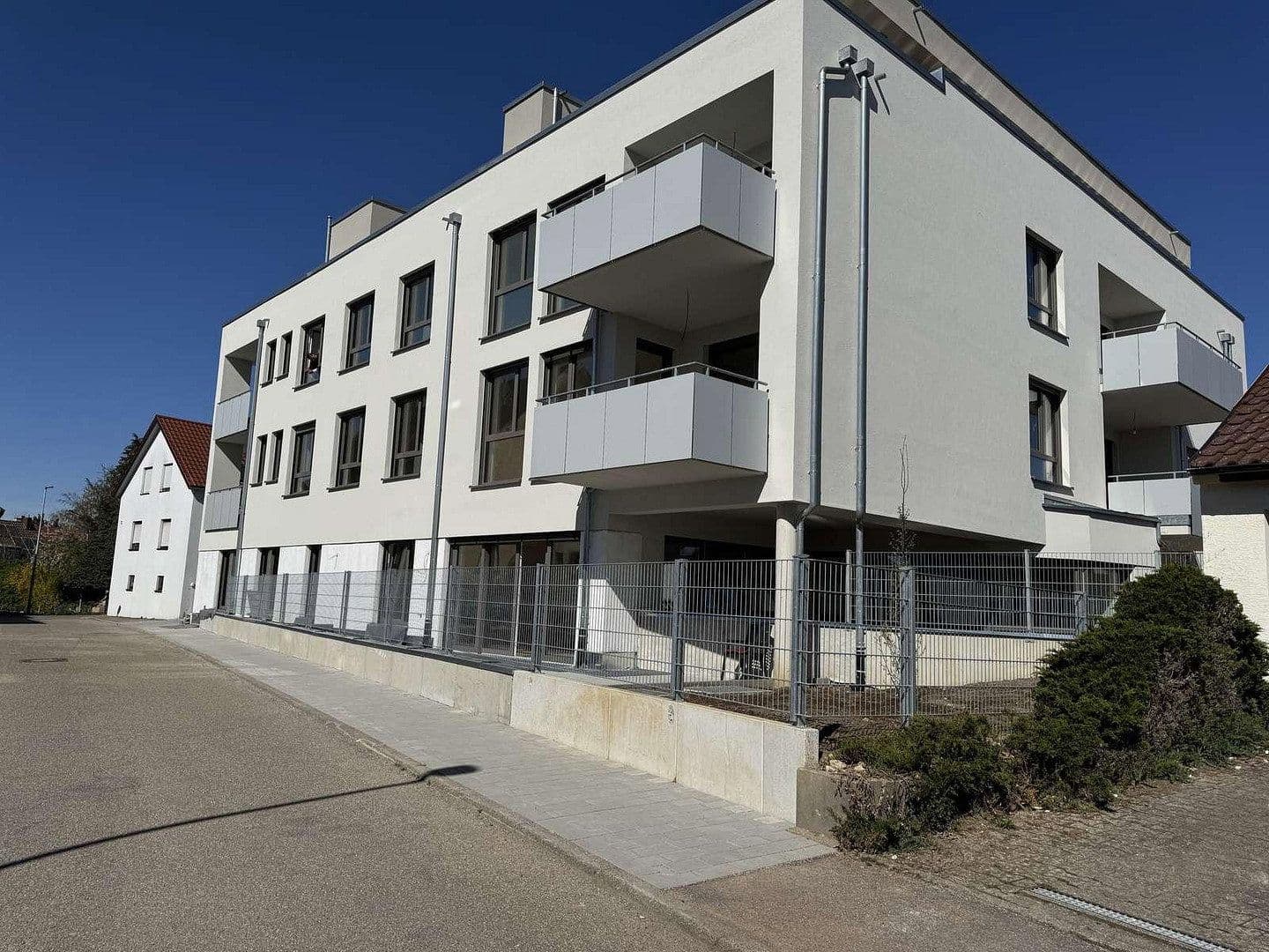 Pronájem bytu 3+kk 94 m², Hauptstraße 62, Neckarwestheim, Bádensko-Württembersko Pronájem bytu 3+kk 94 m², Hauptstraße 62, Neckarwestheim, Bádensko-Württembersko