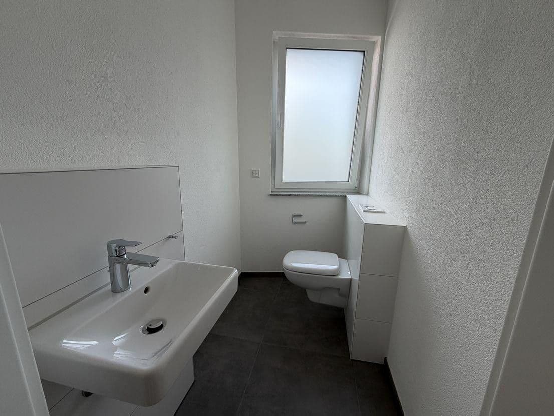 Pronájem bytu 3+kk 94 m², Hauptstraße 62, Neckarwestheim, Bádensko-Württembersko Pronájem bytu 3+kk 94 m², Hauptstraße 62, Neckarwestheim, Bádensko-Württembersko