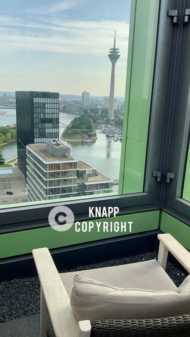 Pronájem bytu 1+1 35 m², Speditionstraße 8, Düsseldorf, Severní Porýní-Vestfálsko Pronájem bytu 1+1 35 m², Speditionstraße 8, Düsseldorf, Severní Porýní-Vestfálsko