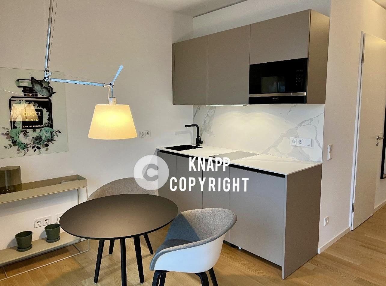 Pronájem bytu 1+1 35 m², Speditionstraße 8, Düsseldorf, Severní Porýní-Vestfálsko Pronájem bytu 1+1 35 m², Speditionstraße 8, Düsseldorf, Severní Porýní-Vestfálsko
