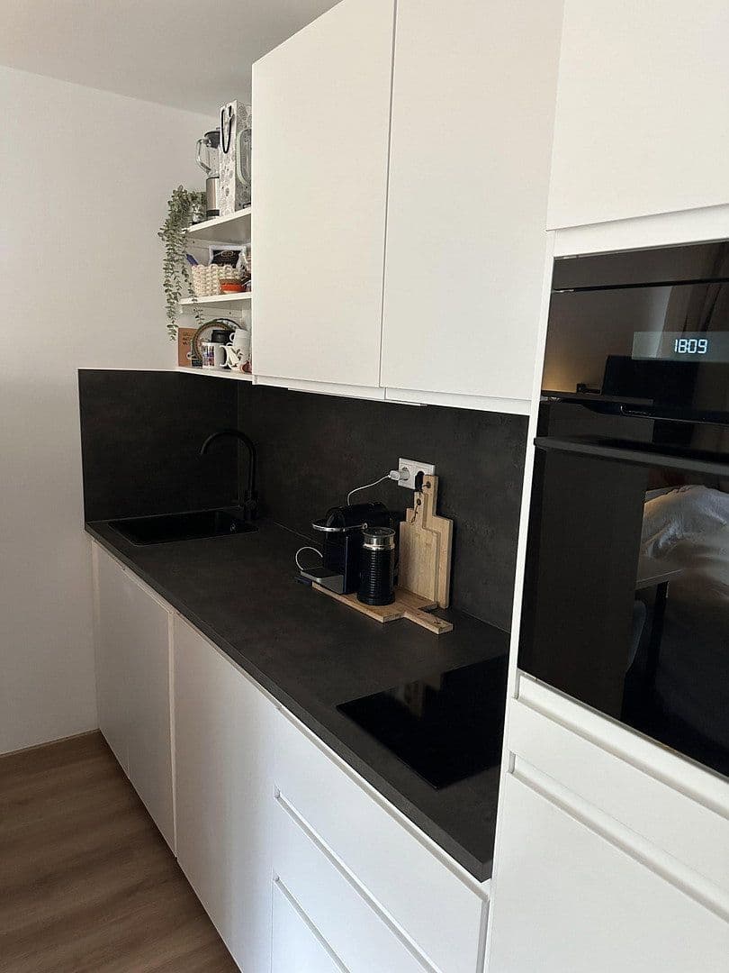 Prodej bytu 1+1 30 m², Hesseloherstraße, München, Bavorsko Prodej bytu 1+1 30 m², Hesseloherstraße, München, Bavorsko