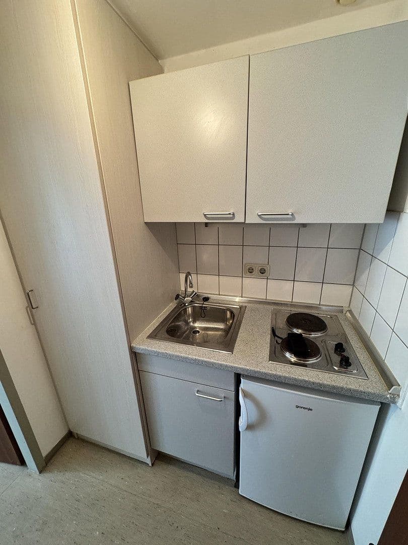 Pronájem bytu 1+1 23 m², Groner Landstraße 152c, Göttingen, Dolní Sasko Pronájem bytu 1+1 23 m², Groner Landstraße 152c, Göttingen, Dolní Sasko