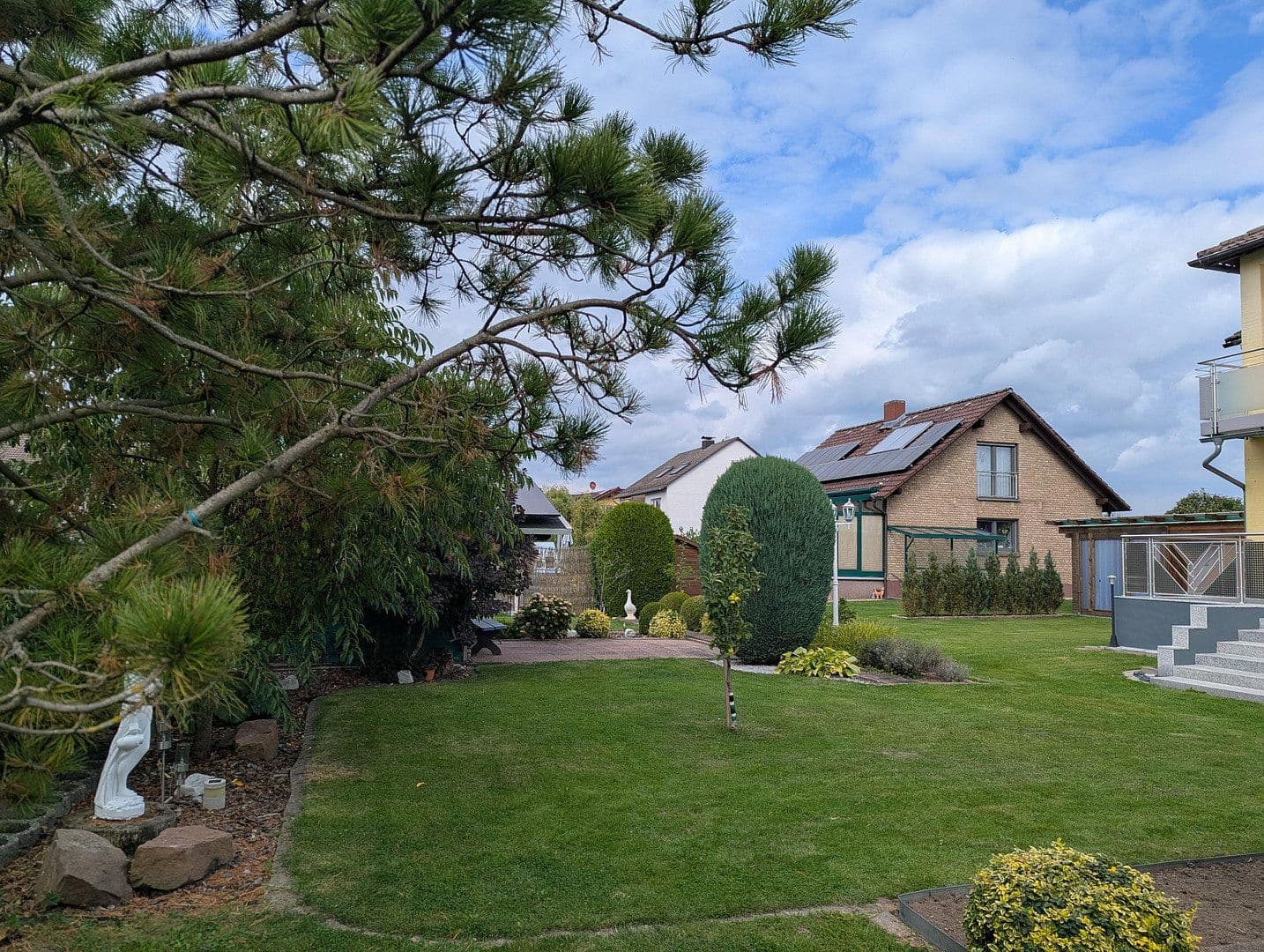 Prodej domu 234 m², pozemek 939 m², Hessisch Lichtenau, Hessen Prodej domu 234 m², pozemek 939 m², Hessisch Lichtenau, Hessen