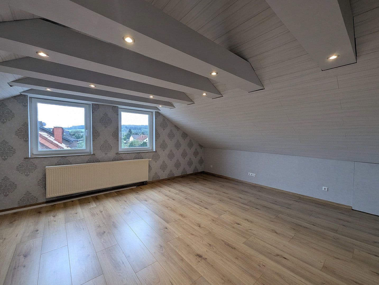 Prodej domu 234 m², pozemek 939 m², Hessisch Lichtenau, Hessen Prodej domu 234 m², pozemek 939 m², Hessisch Lichtenau, Hessen