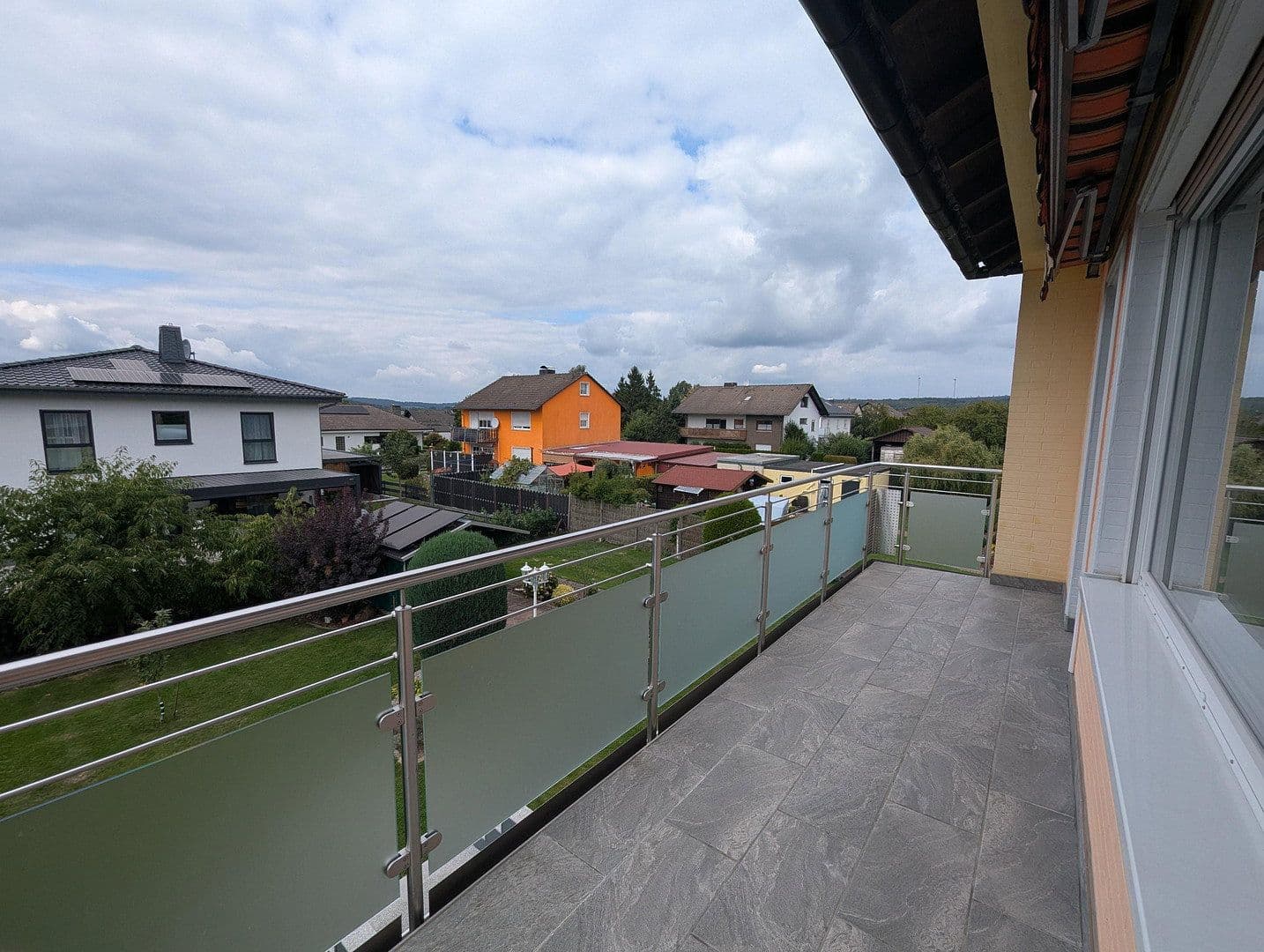 Prodej domu 234 m², pozemek 939 m², Hessisch Lichtenau, Hessen Prodej domu 234 m², pozemek 939 m², Hessisch Lichtenau, Hessen