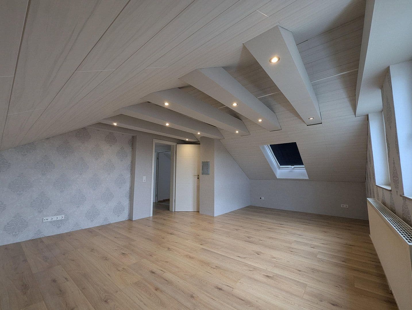 Prodej domu 234 m², pozemek 939 m², Hessisch Lichtenau, Hessen Prodej domu 234 m², pozemek 939 m², Hessisch Lichtenau, Hessen