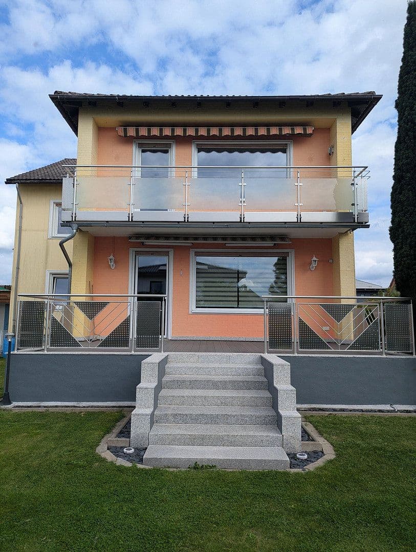 Prodej domu 234 m², pozemek 939 m², Hessisch Lichtenau, Hessen Prodej domu 234 m², pozemek 939 m², Hessisch Lichtenau, Hessen
