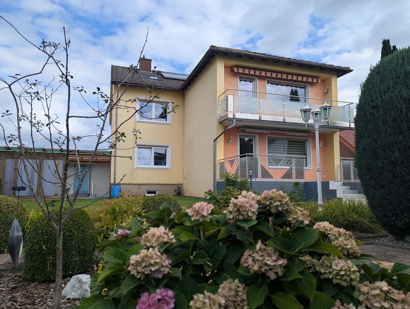 Prodej domu 234 m², pozemek 939 m², Hessisch Lichtenau, Hessen Prodej domu 234 m², pozemek 939 m², Hessisch Lichtenau, Hessen