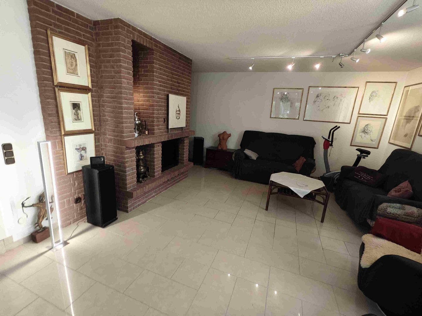 Prodej domu 298 m², pozemek 2.605 m², Jesteburg, Dolní Sasko Prodej domu 298 m², pozemek 2.605 m², Jesteburg, Dolní Sasko